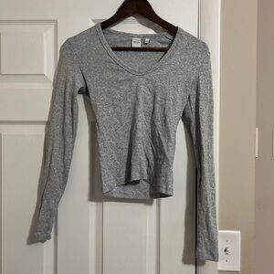 Aritzia HOMESTRETCH™ RIB V-NECK LONGSLEEVE